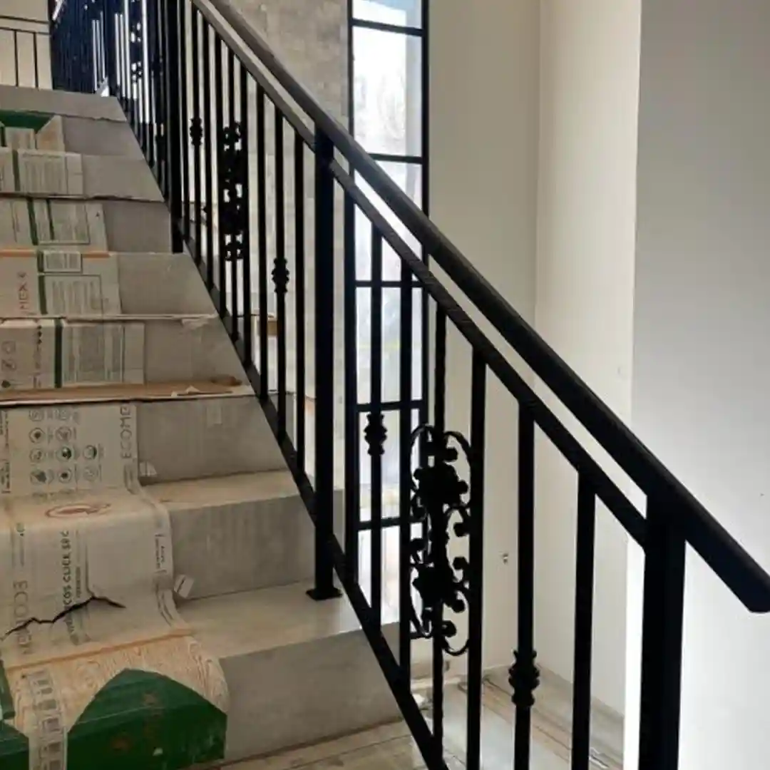 Corrimão em Inox e Metal Escada Interna