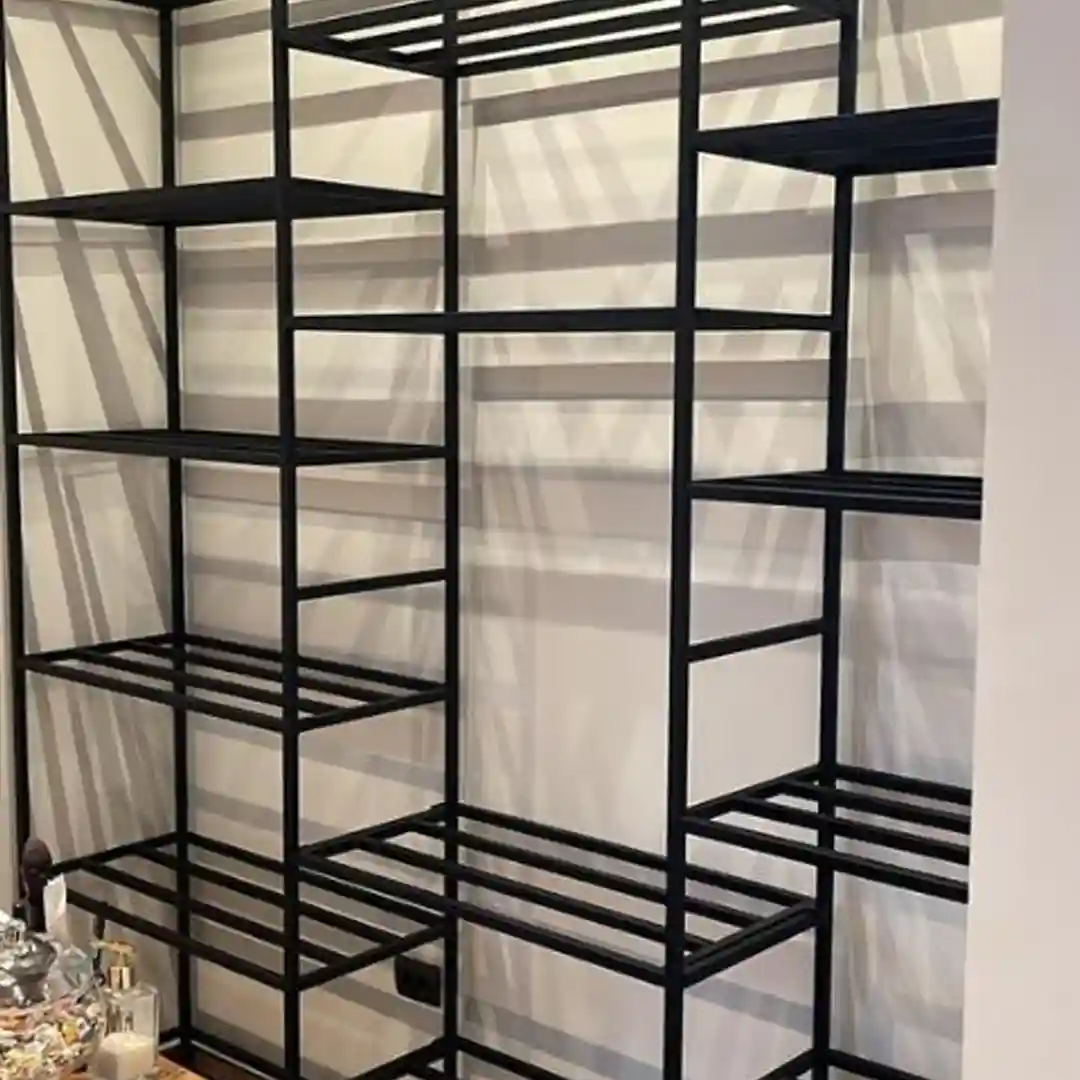 Prateleiras de Ferro