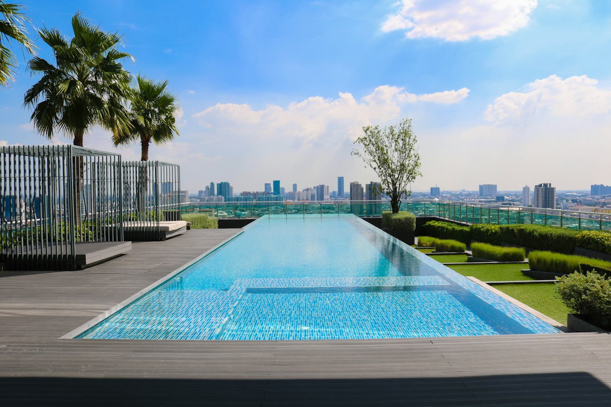 Piscina com Deck